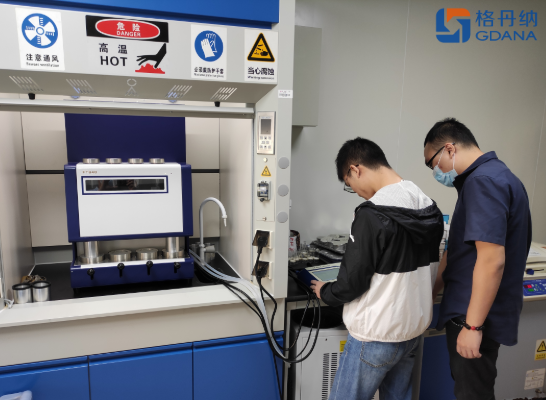 現(xiàn)場的技術(shù)培訓和指導中